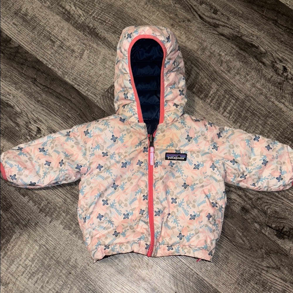 Patagonia Hooded Down Reversible Floral Hooded Jacket infants 0-3 months